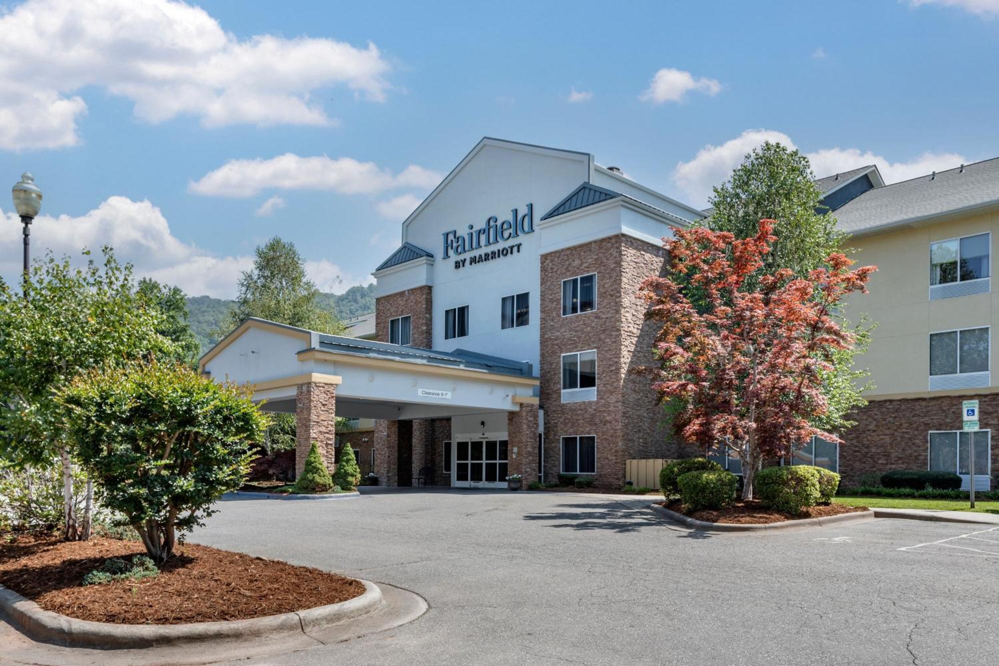 Fairfield Inn & Suites Cherokee Exterior photo